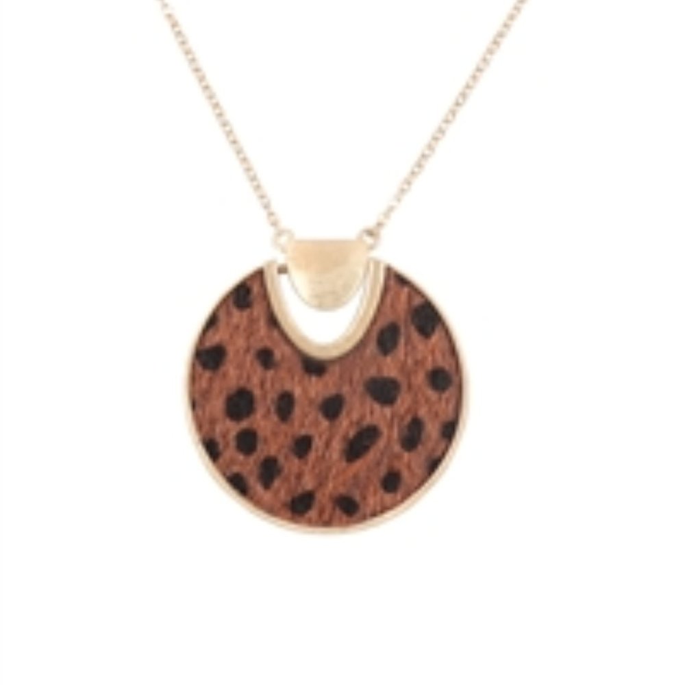 Yellow Gold Long Leopard Pendant Necklace